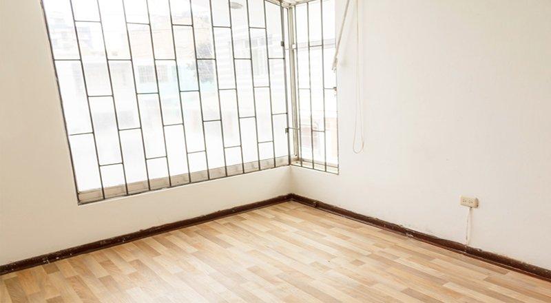 ALQUILER DE CASA EN LAS ACACIAS – Urb. Santa Victoria | Ideal para Empresas