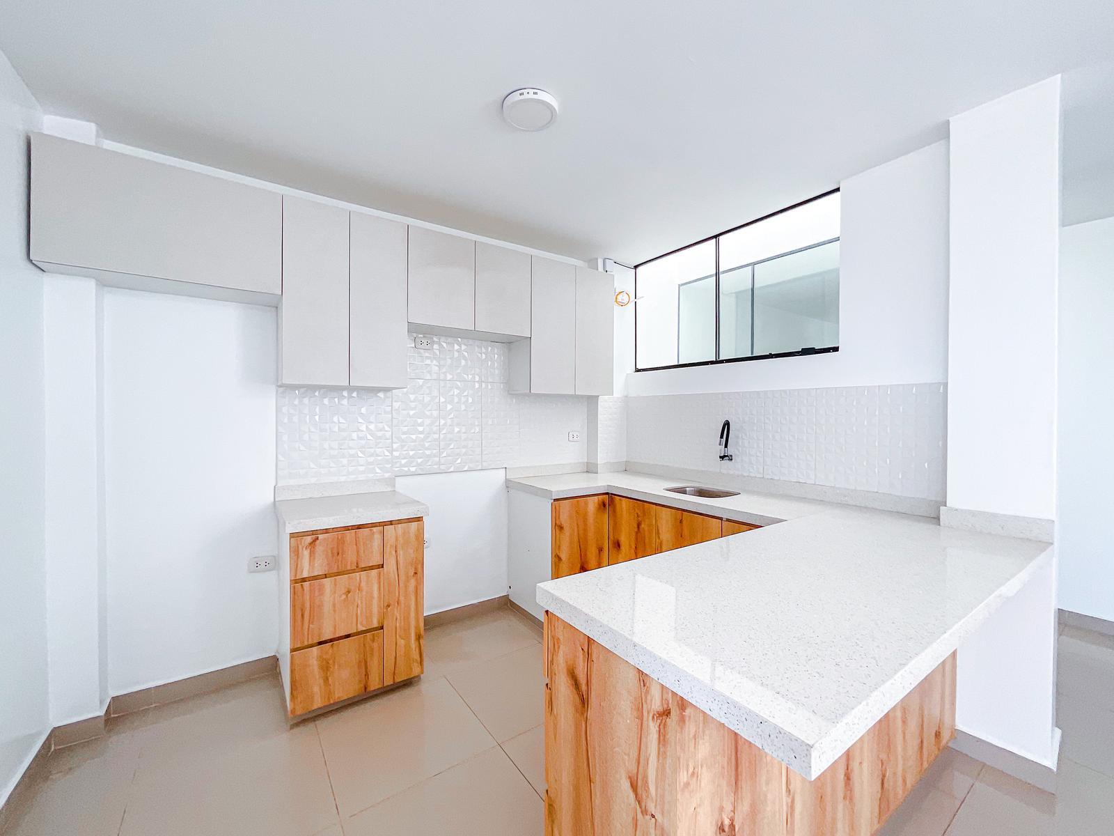 VENTA DE DEPARTAMENTO EN 4TO - URB. LOS SAUCES, PIMENTEL