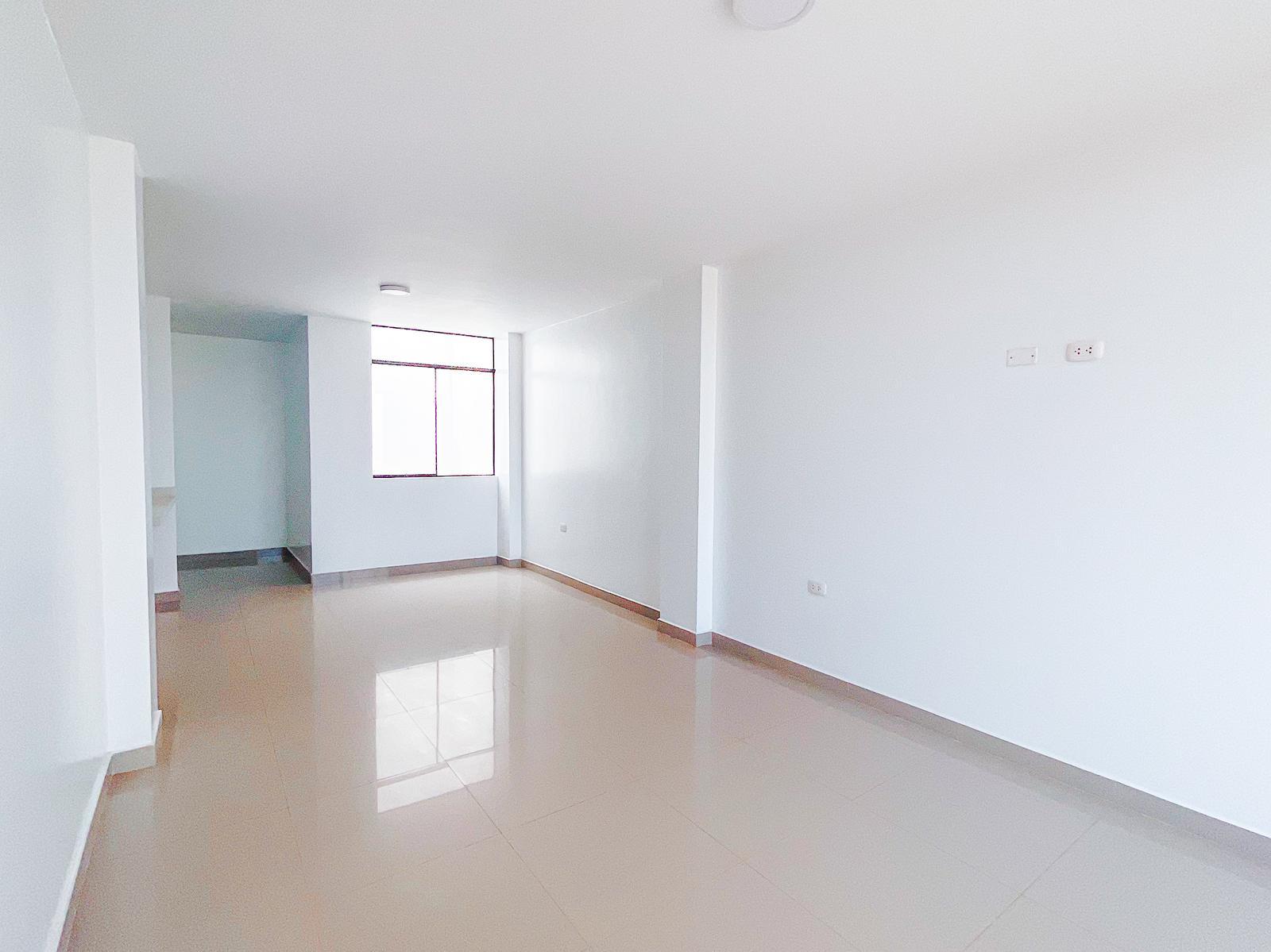 VENTA DE DEPARTAMENTO EN 4TO - URB. LOS SAUCES, PIMENTEL