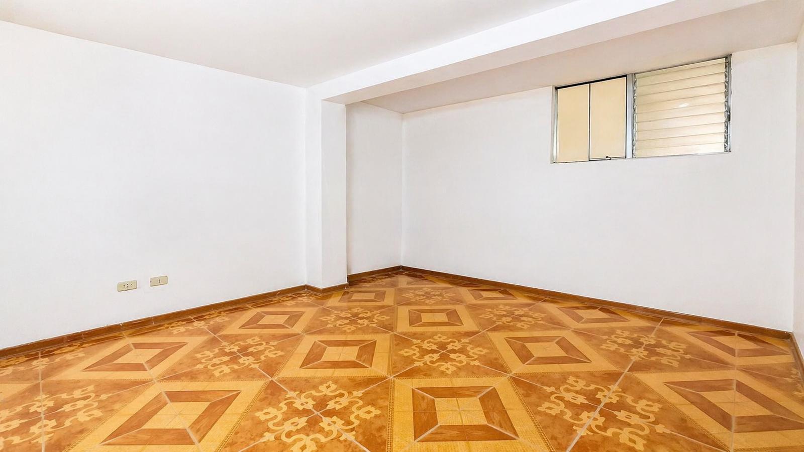 ALQUILER DE DEPARTAMENTO 2° PISO - CENTRO DE CHICLAYO