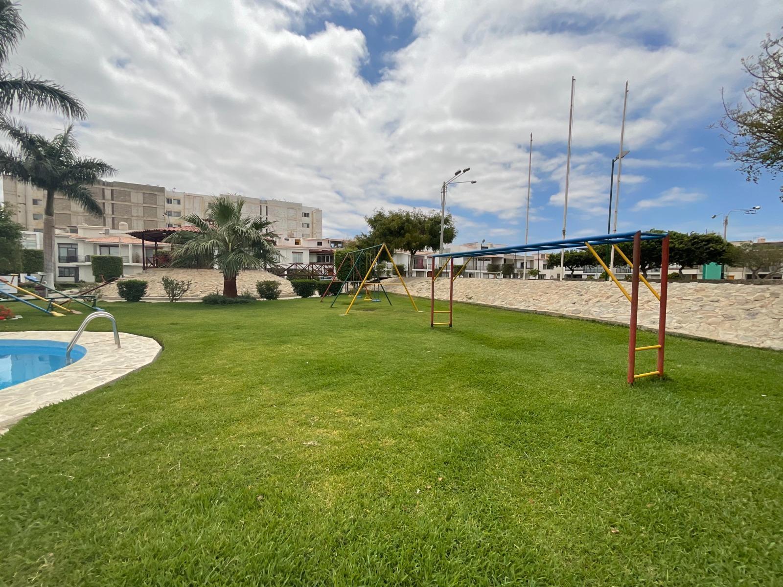 ALQUILER DE CASA EN ALAMEDA COUNTRY CLUB - PIMENTEL