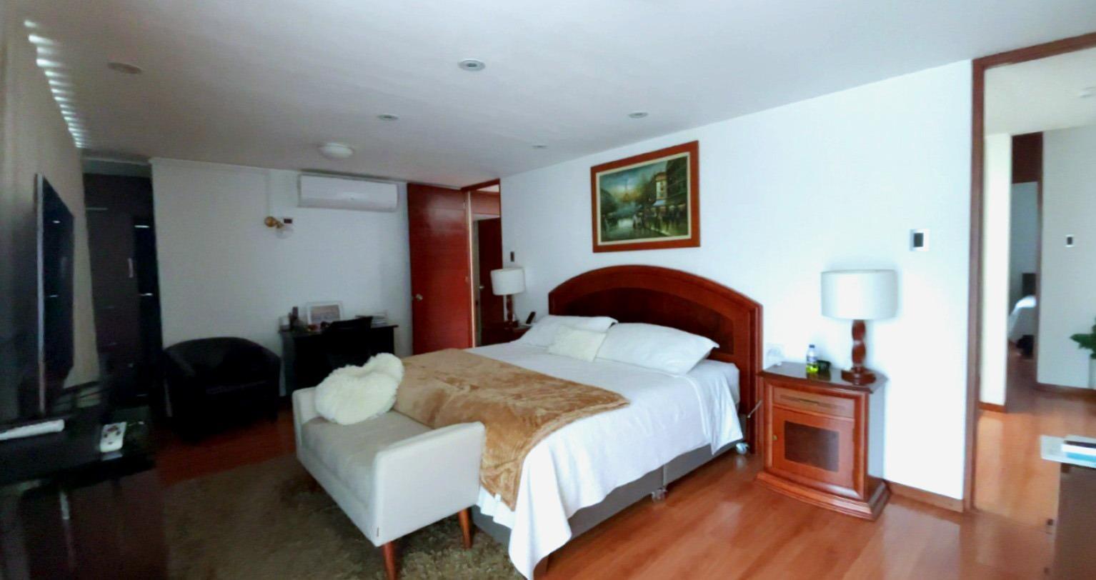 CASA EN VENTA – VILLAS DEL JOCKEY
