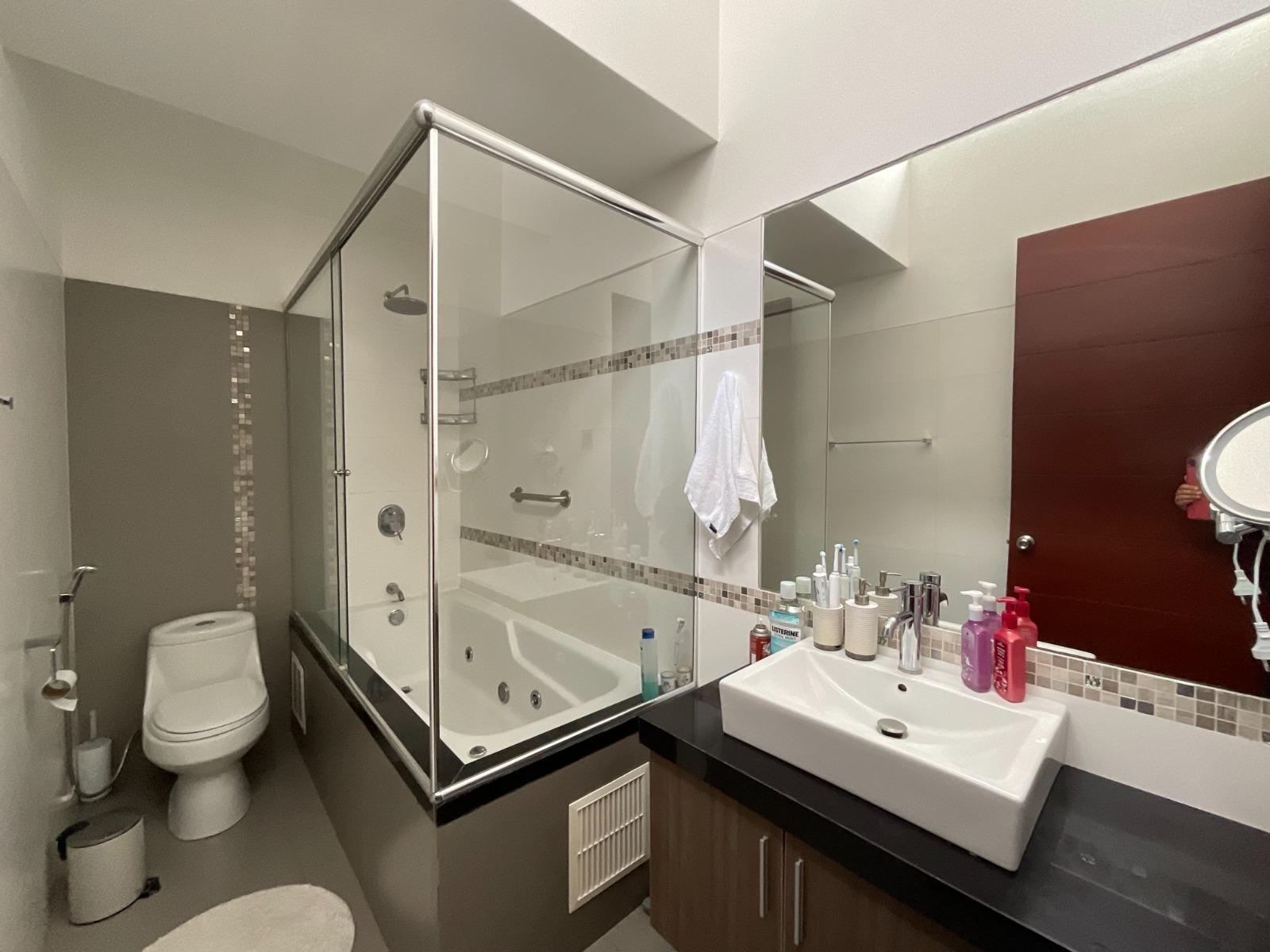 CASA EN VENTA – VILLAS DEL JOCKEY
