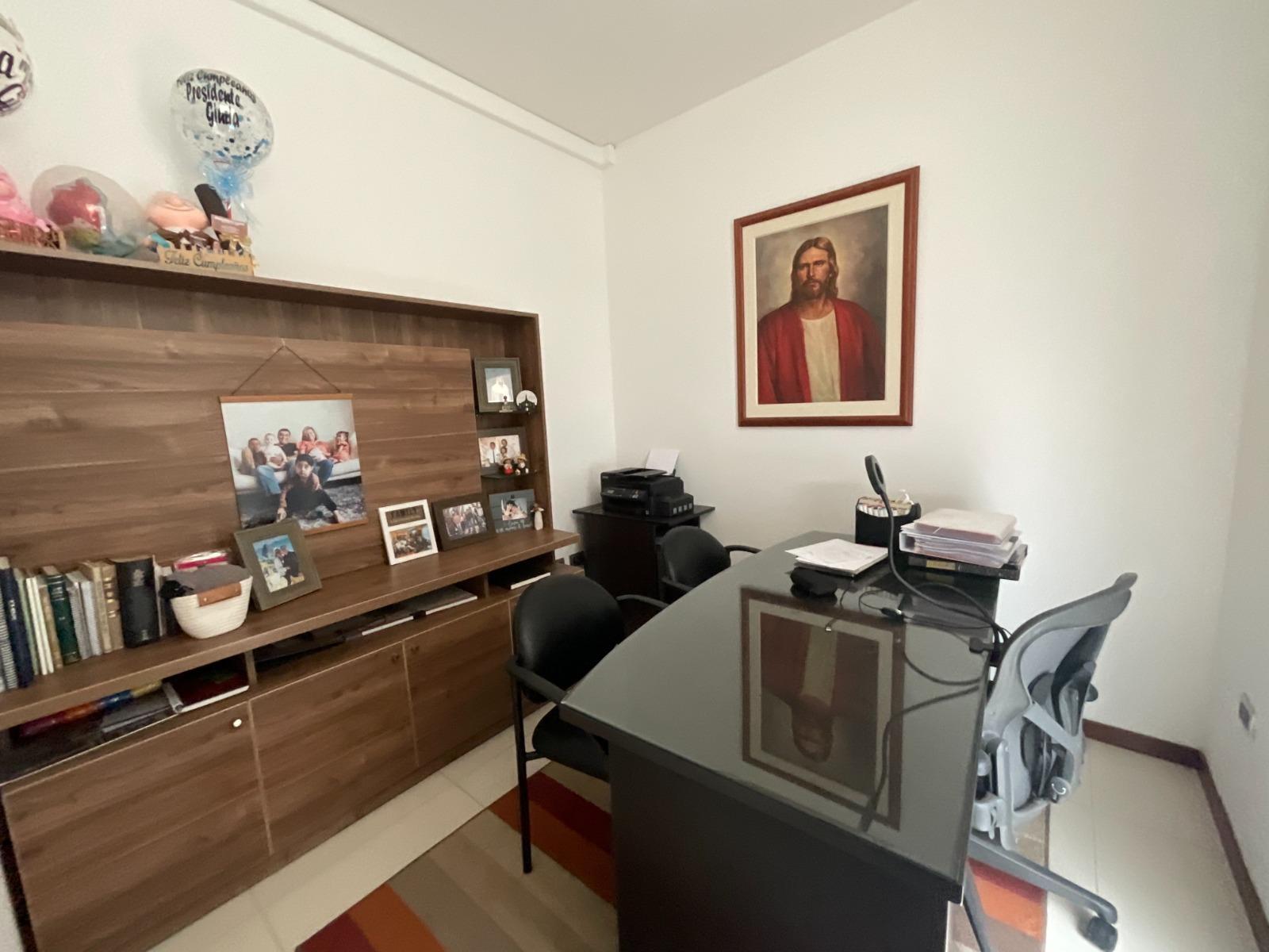 CASA EN VENTA – VILLAS DEL JOCKEY