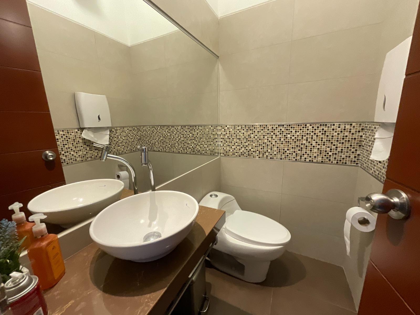 CASA EN VENTA – VILLAS DEL JOCKEY