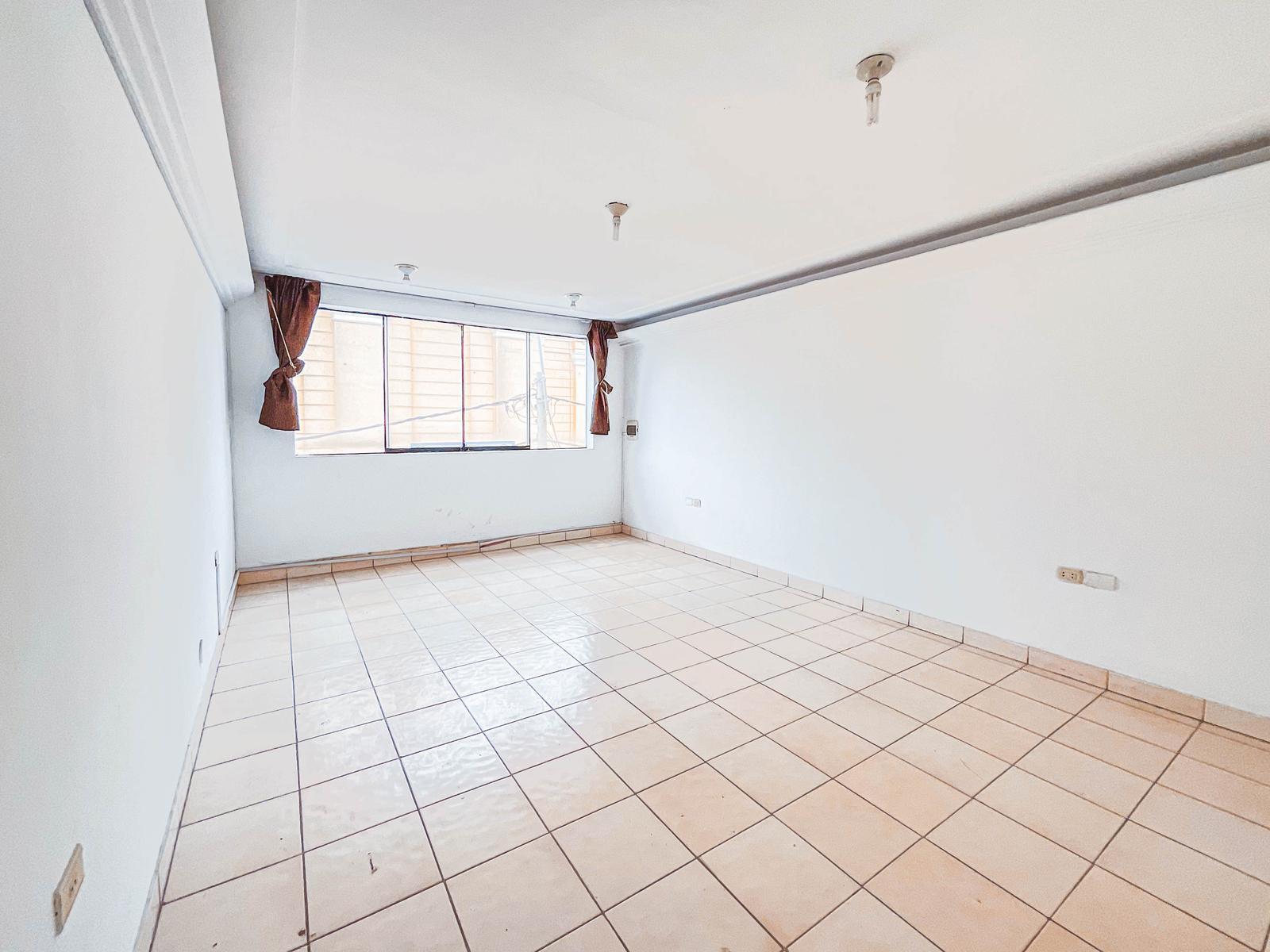 Oficina en alquiler –  Calle 7 de Enero (Chiclayo)