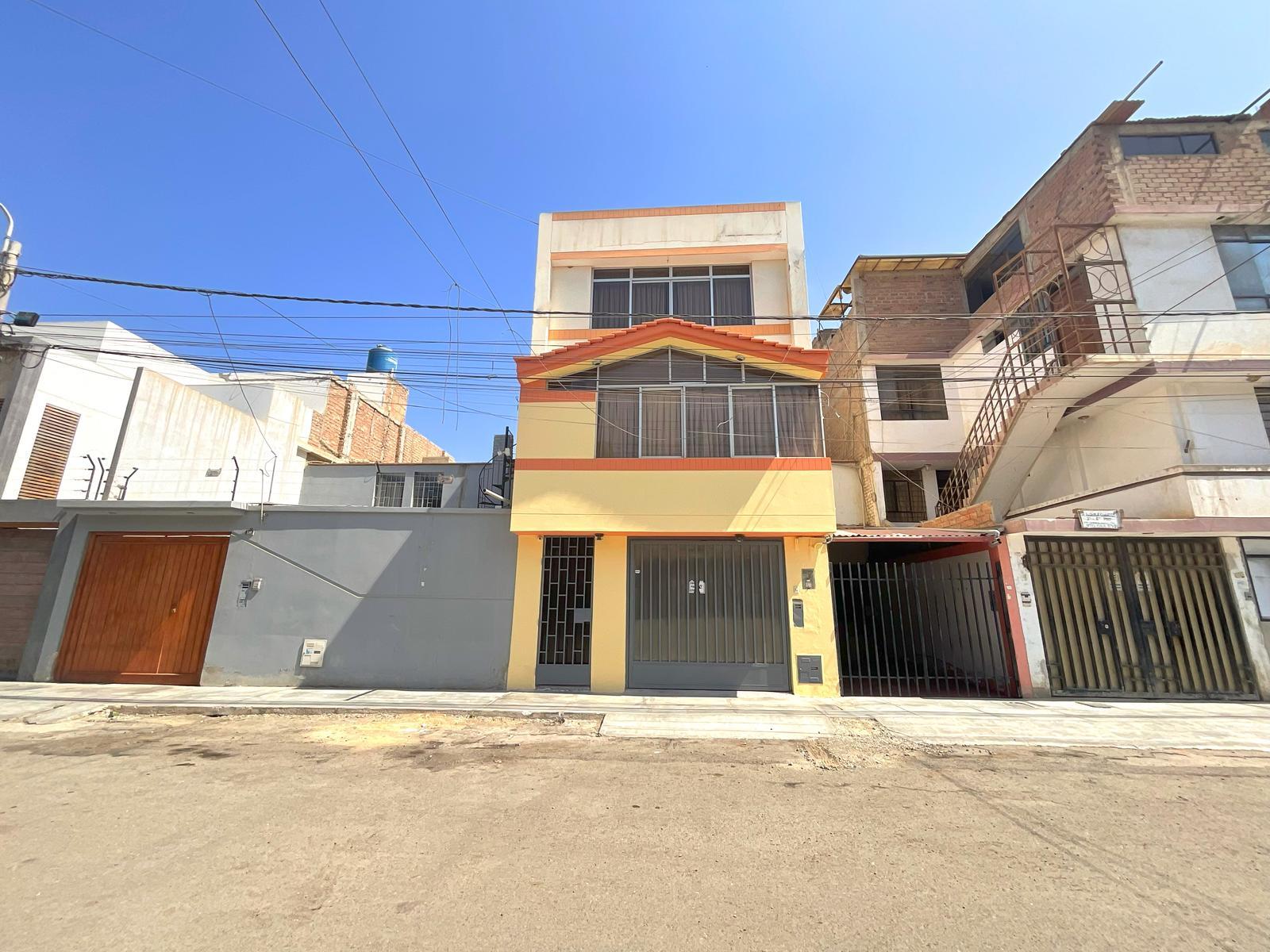 Venta de Dúplex en Calle Capirona - Urb. Federico Villarreal