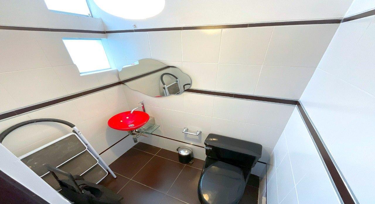 DEPARTAMENTO EN VENTA - JUAN CUGLIEVAN, 5TO PISO CON ASCENSOR