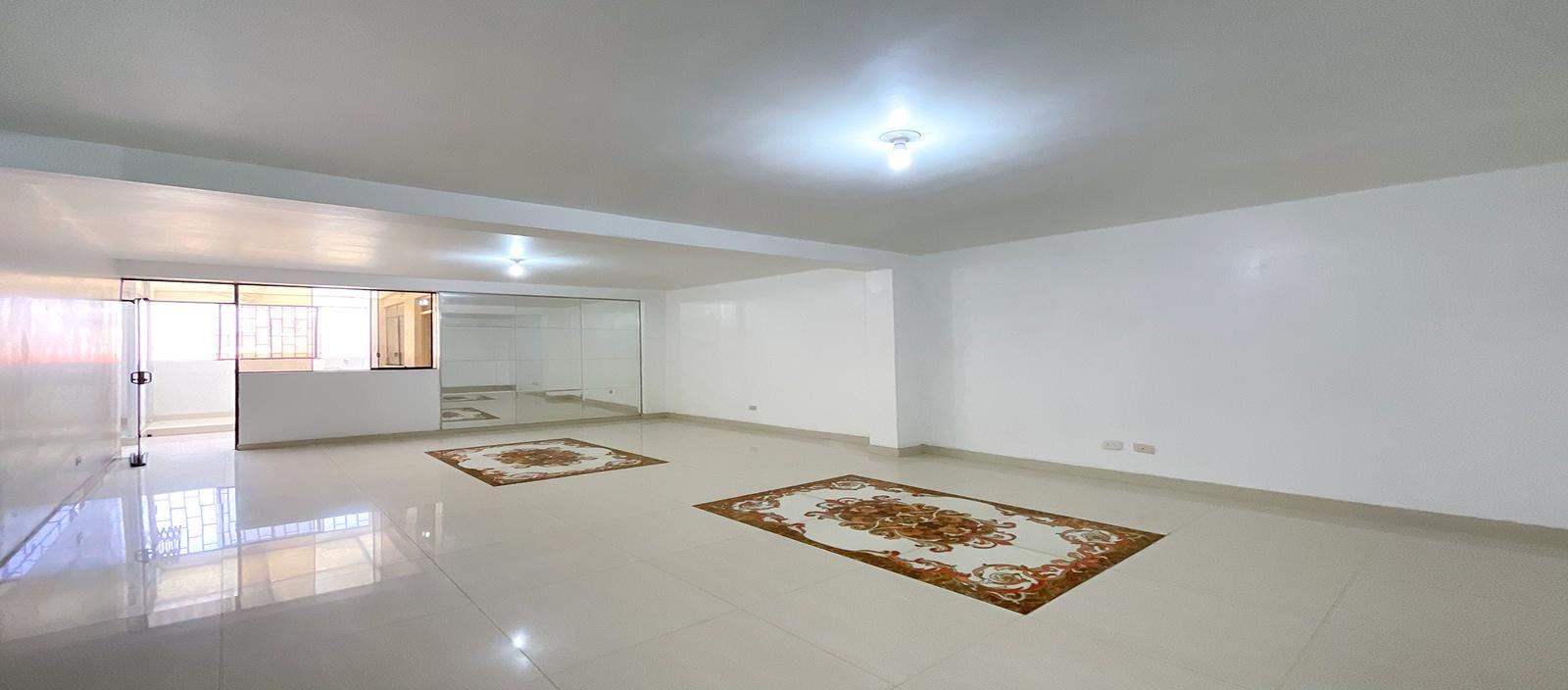 VENTA DE DEPARTAMENTO 2° PISO - CENTRO DE CHICLAYO
