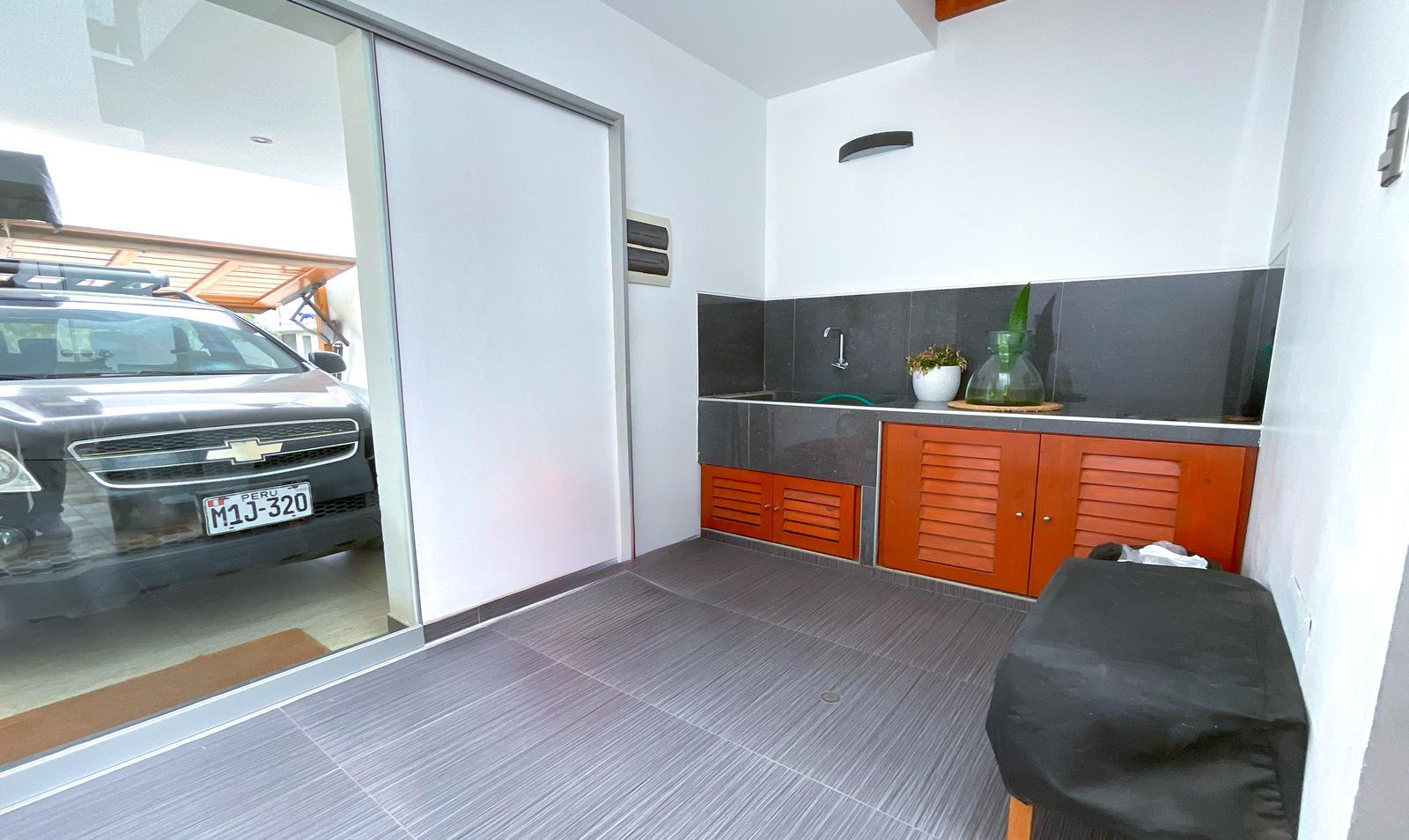 ALQUILER DE CASA MODERNA EN CONDOMINIO PRIVADO – JOCKEY, CHICLAYO