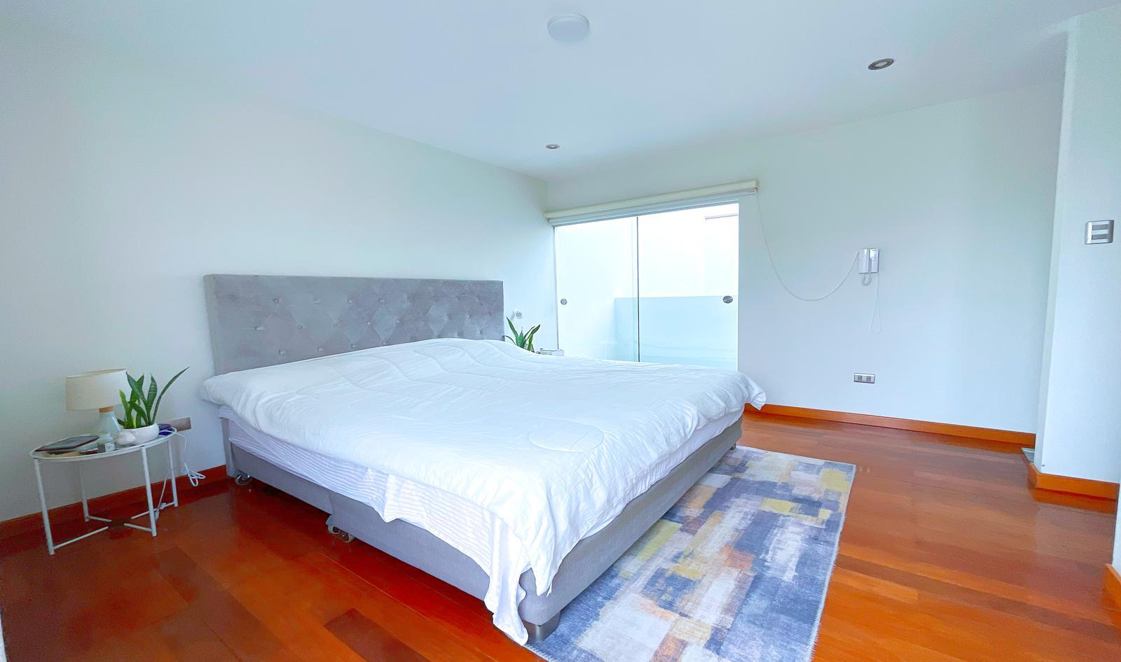 ALQUILER DE CASA MODERNA EN CONDOMINIO PRIVADO – JOCKEY, CHICLAYO