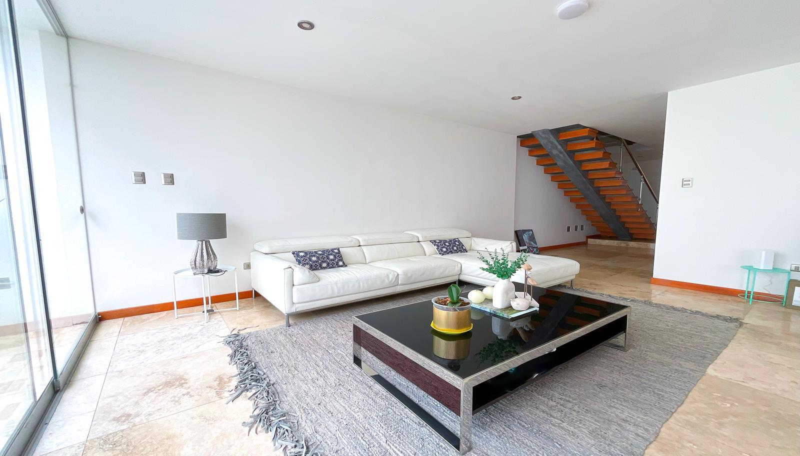 ALQUILER DE CASA MODERNA EN CONDOMINIO PRIVADO – JOCKEY, CHICLAYO