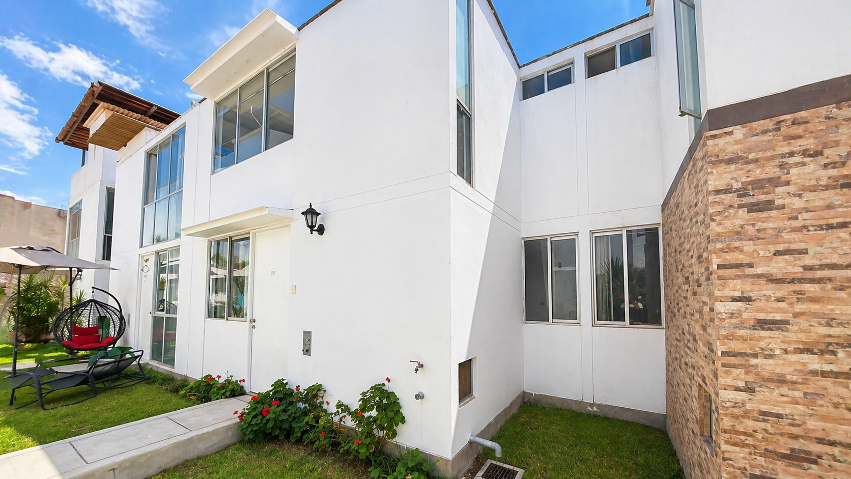CASA EN VENTA EN CONDOMINIO NUESTRA SEÑORA DE LA PAZ, CHICLAYO