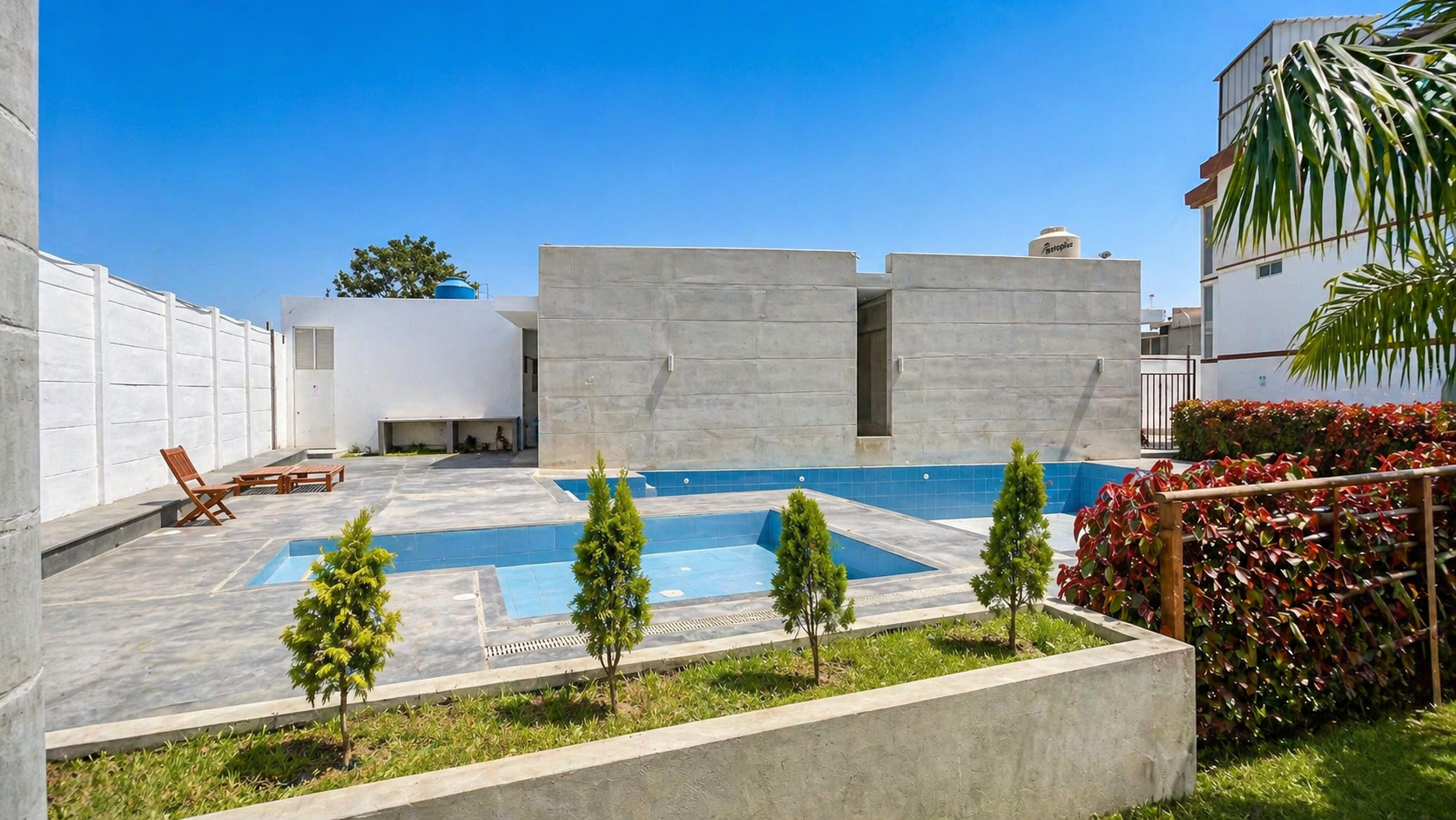 CASA EN VENTA EN CONDOMINIO NUESTRA SEÑORA DE LA PAZ, CHICLAYO