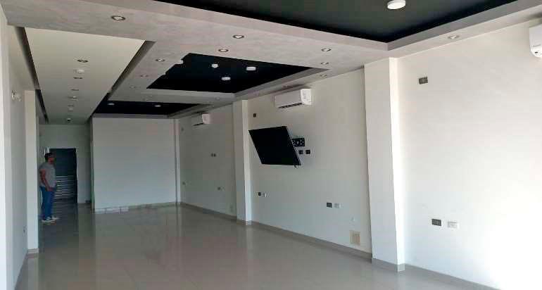 ALQUILER DE MODERNO EDIFICIO CORPORATIVO EN AV. SAENZ PEÑA