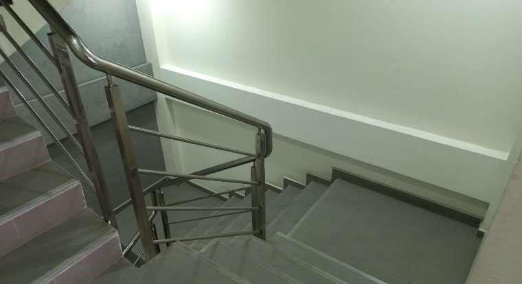 ALQUILER DE MODERNO EDIFICIO CORPORATIVO EN AV. SAENZ PEÑA