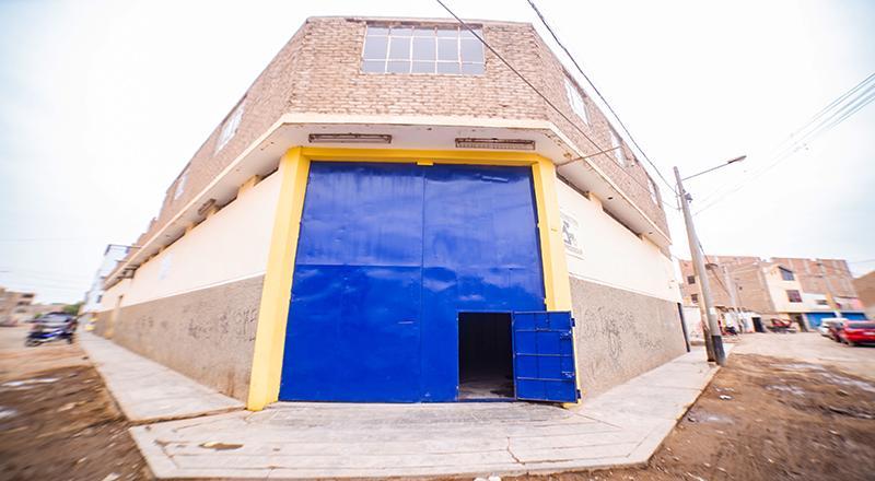 ALQUILER DE AMPLIO LOCAL DE 400 M2 EN CHICLAYO