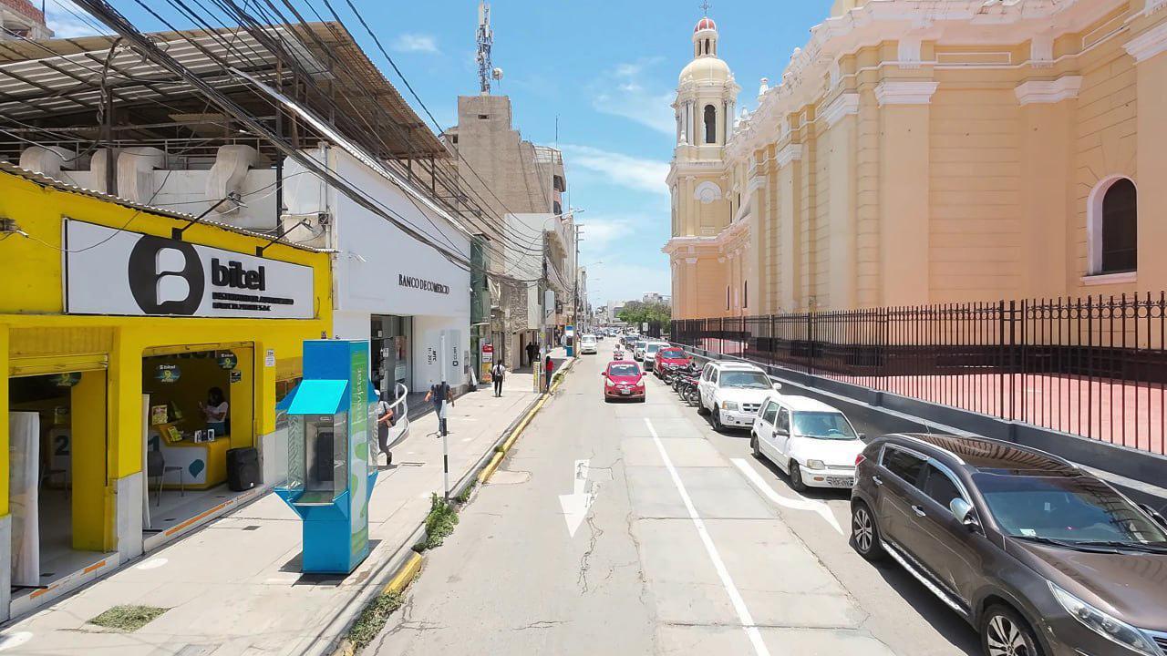 LOCAL EN VENTA EN ESQUINA – ELÍAS AGUIRRE CON 7 DE ENERO, CENTRO DE CHICLAYO