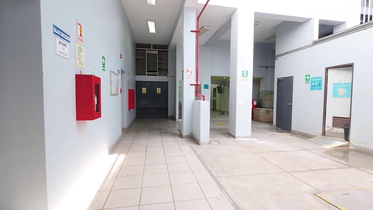 LOCAL EN VENTA EN ESQUINA – ELÍAS AGUIRRE CON 7 DE ENERO, CENTRO DE CHICLAYO