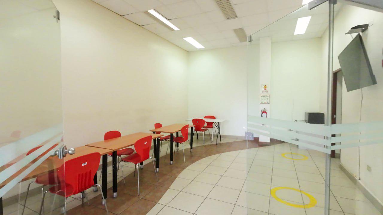LOCAL EN VENTA EN ESQUINA – ELÍAS AGUIRRE CON 7 DE ENERO, CENTRO DE CHICLAYO