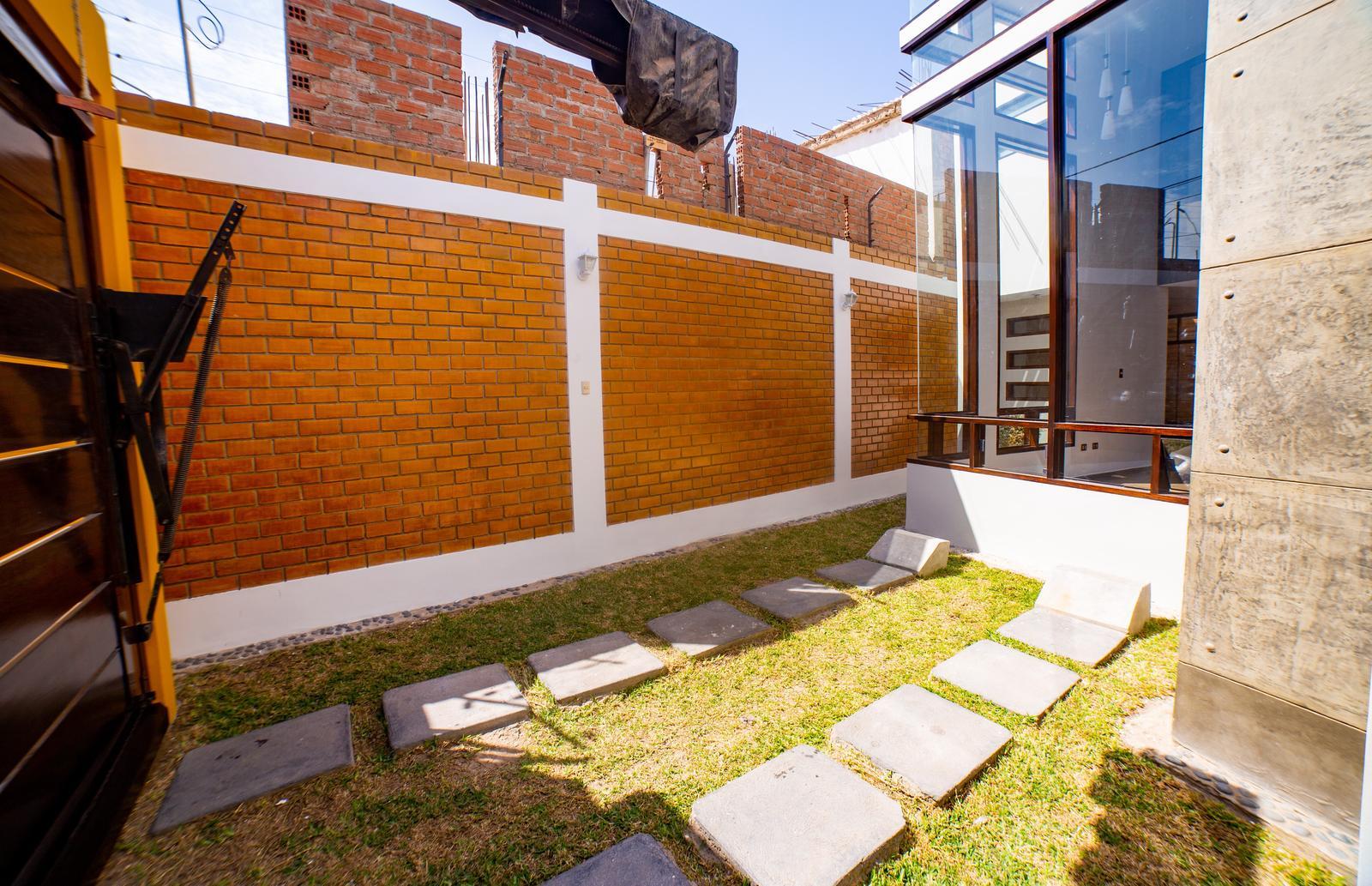 VENTA DE CASA EN CONDOMINIO JOCKEY