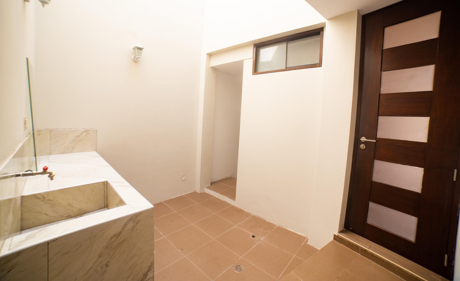 VENTA DE CASA EN CONDOMINIO JOCKEY