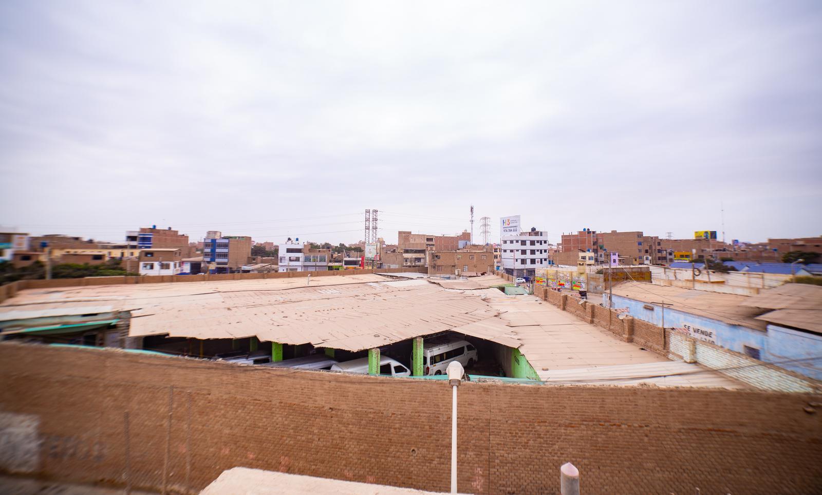 VENTA DE AMPLIO LOCAL DE 400 M2 EN CHICLAYO