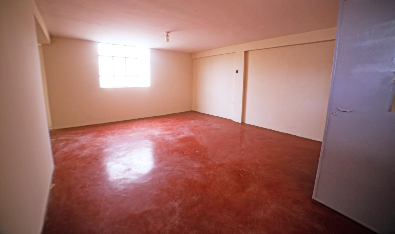 VENTA DE AMPLIO LOCAL DE 400 M2 EN CHICLAYO