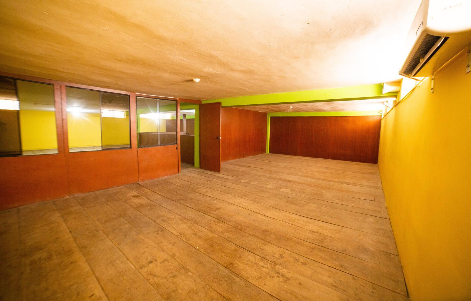 VENTA DE AMPLIO LOCAL DE 400 M2 EN CHICLAYO