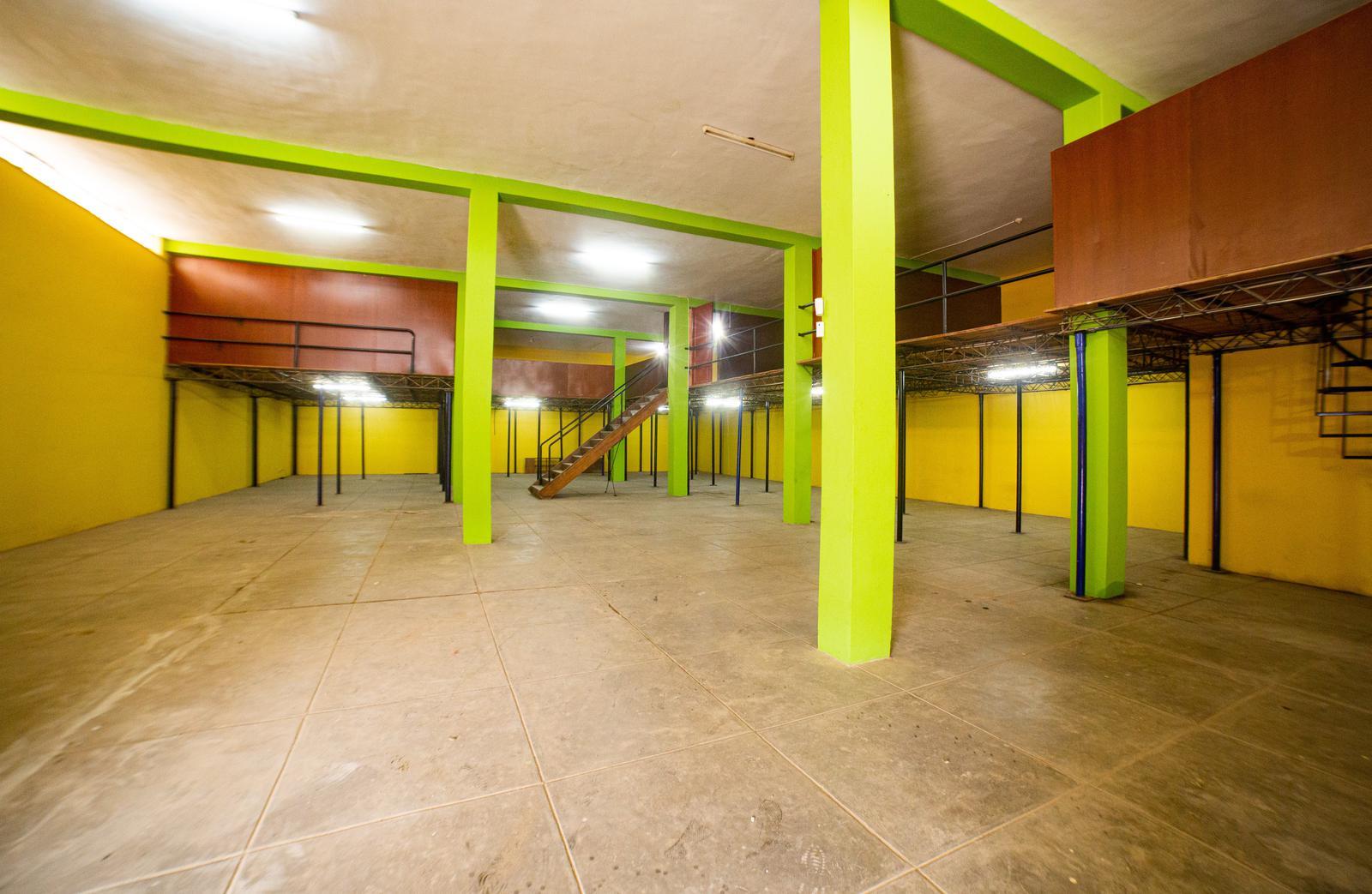 VENTA DE AMPLIO LOCAL DE 400 M2 EN CHICLAYO
