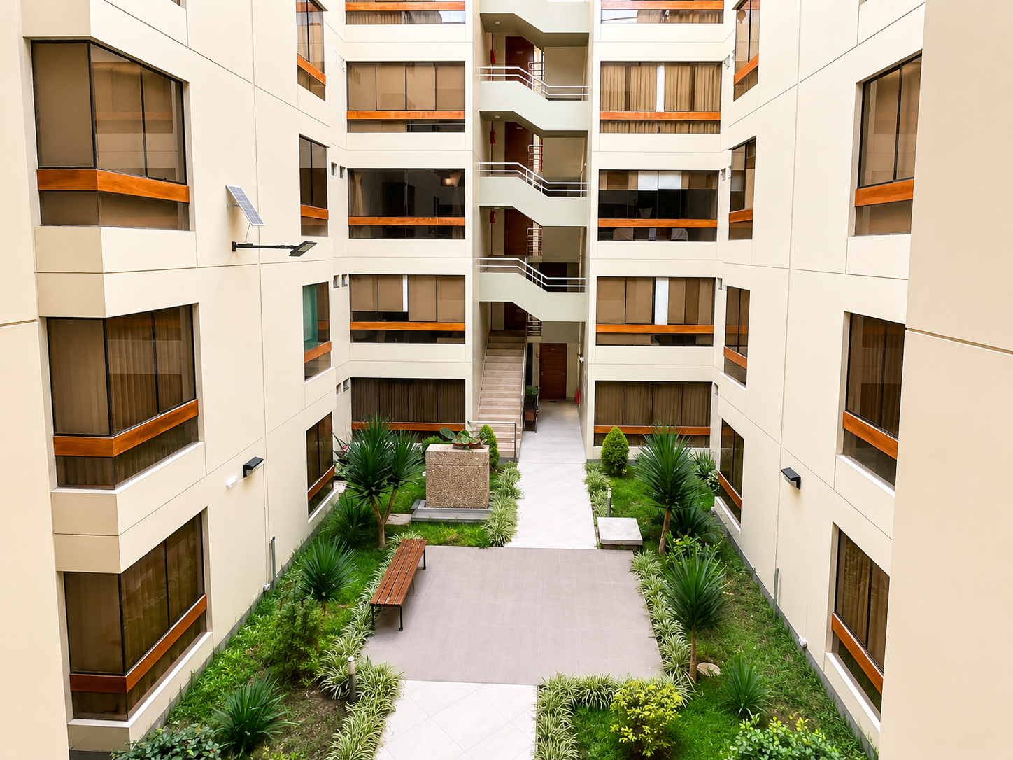 ALQUILER DE DEPARTAMENTO AMOBLADO 1° PISO EN RESIDENCIAL PASEO ORFEBRES, LA VICTORIA