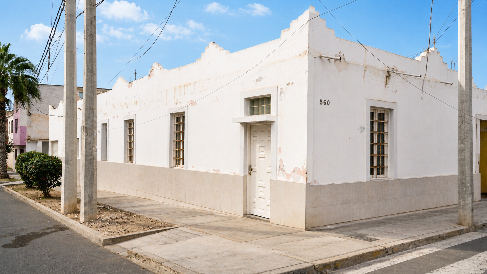 CASA EN VENTA EN ESQUINA DE CALLE CHICLAYO Y ATAHUALPA, PIMENTEL