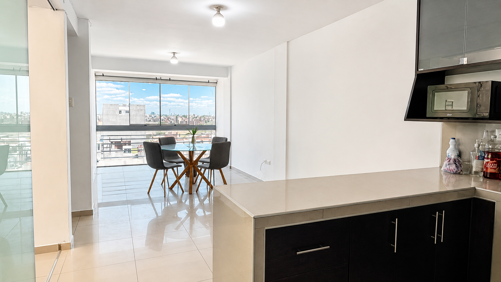 VENTA DE DEPARTAMENTO 8° PISO EN URB. VILLA DEL NORTE