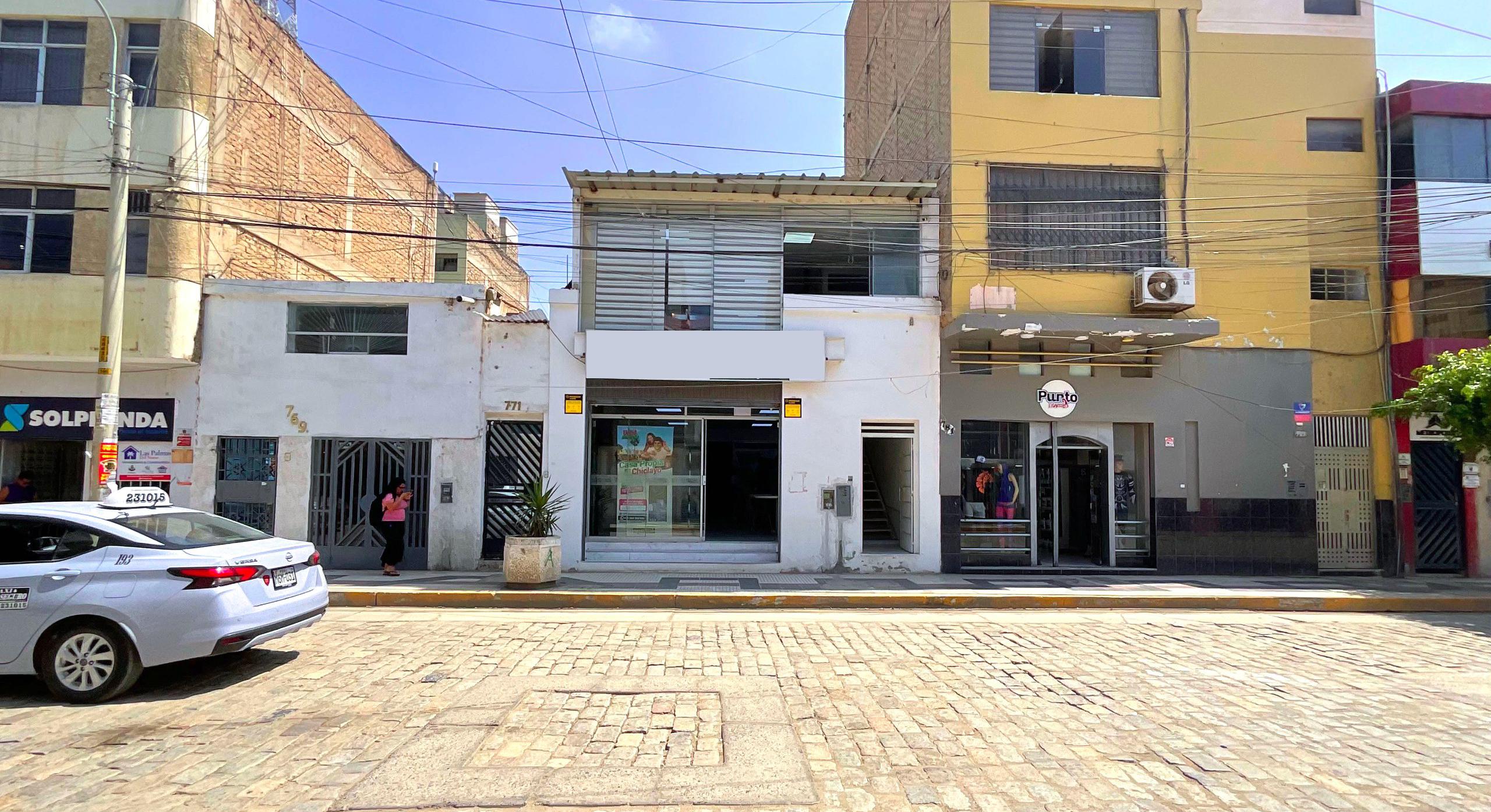 ALQUILER DE LOCAL COMERCIAL 1° PISO EN CENTRO DE CHICLAYO